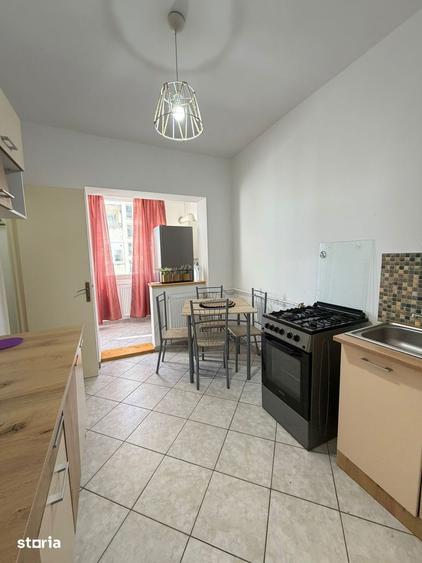 Apartament cu 3 camere decomandat în Semicentral