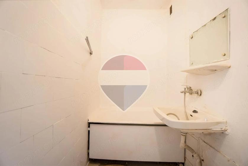 Apartament cu 2 camere semidecomandat în Florilor