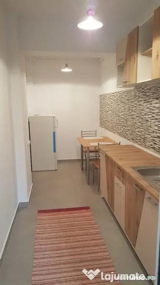 Garsonieră decomandată în Dâmbovița