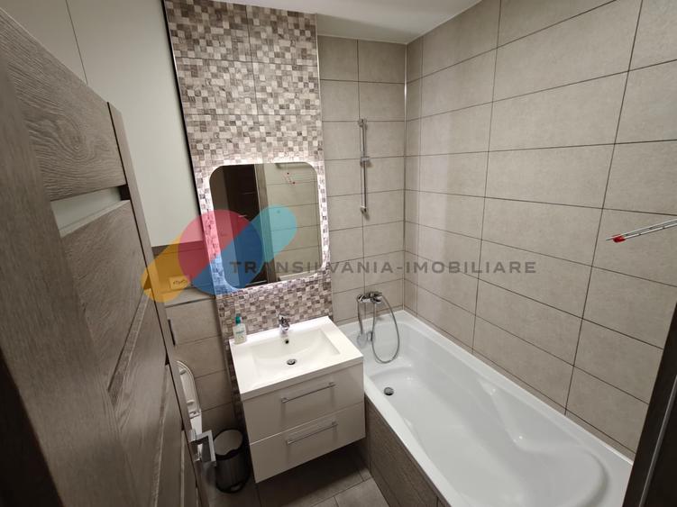 Apartament 3 camere, smart home, 80mp , terasa 8,2  mp, Centru - 9