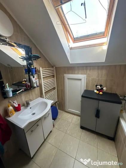 Apartament cu 3 camere decomandat în Ultracentral