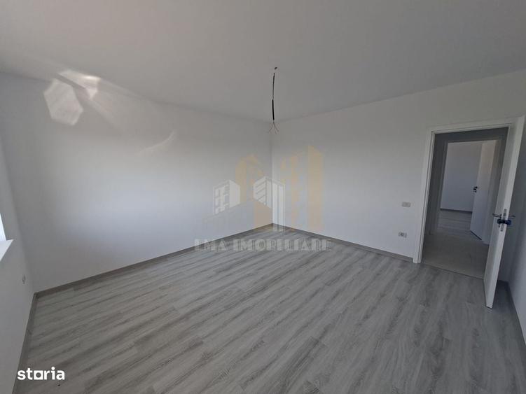 Apartament cu 3 camere decomandat în Sânpetru