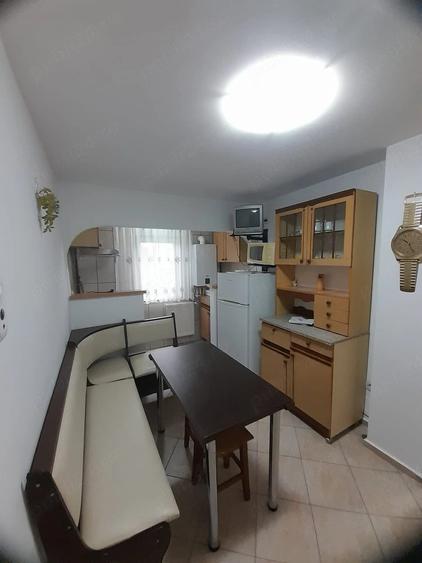Apartament cu 2 camere semidecomandat în Energiei