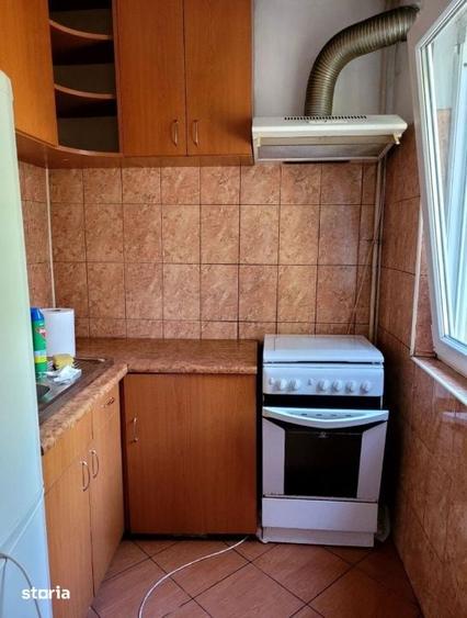 Apartament cu 2 camere semidecomandat, mobilat în Valea Rosie