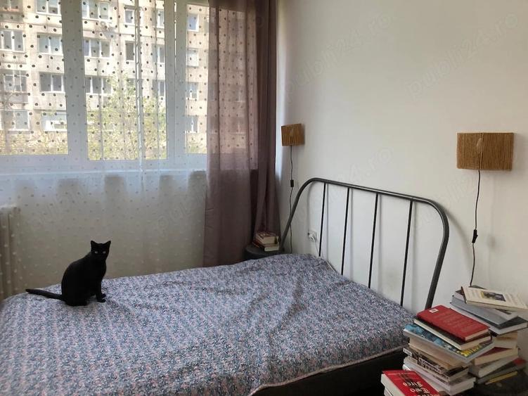 Apartament cu 4 camere semidecomandat în Drumul Taberei