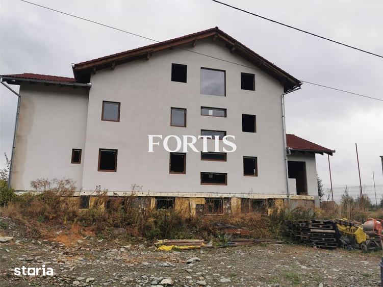 Casă cu Teren 800 Mp în Sâmbăta de Sus