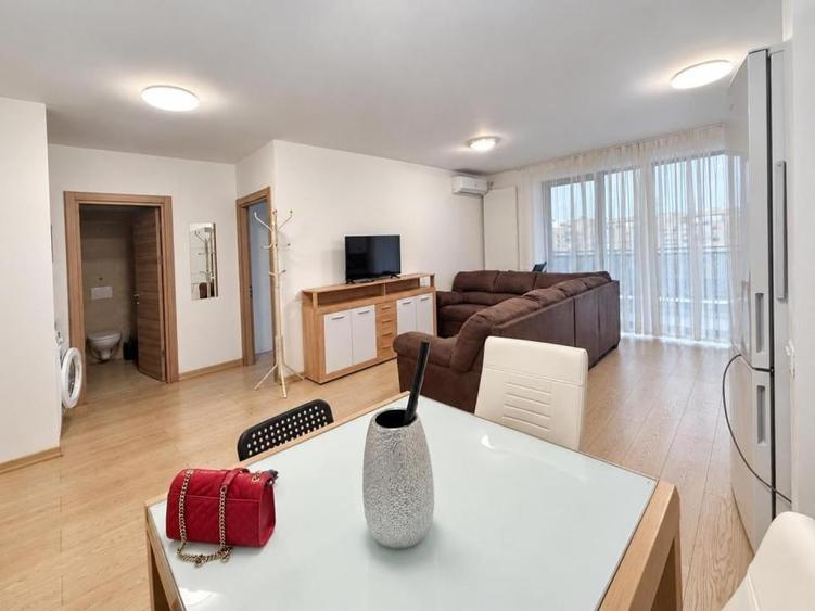 Apartament cu 2 camere, mobilat în 13 Septembrie