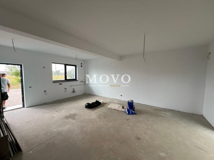 Casă cu 4 camere cu Teren 47 Mp în Chișoda