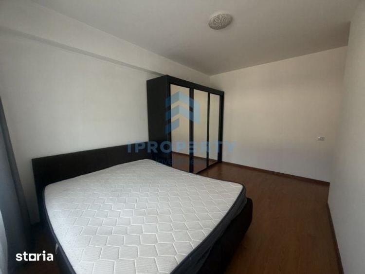 Apartament cu 3 camere semidecomandat în Sisești