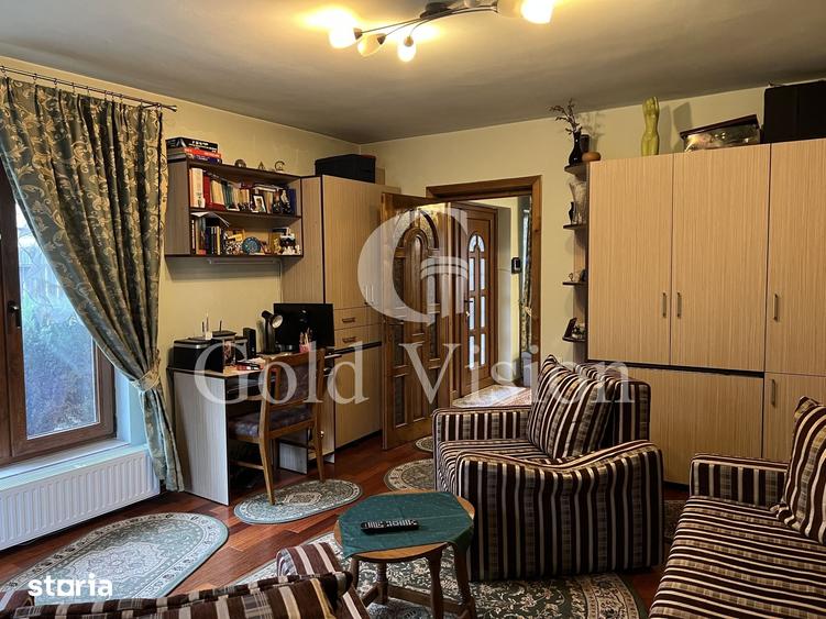 Casă cu 5 camere cu Teren 600 Mp în Central
