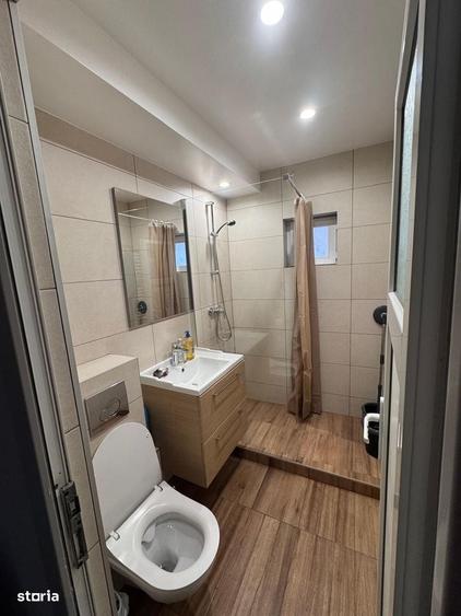Apartament cu 3 camere în Baza 3
