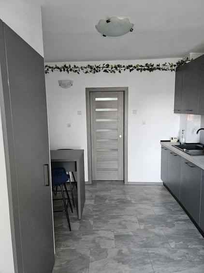 Apartament cu 2 camere decomandat în Exterior Vest