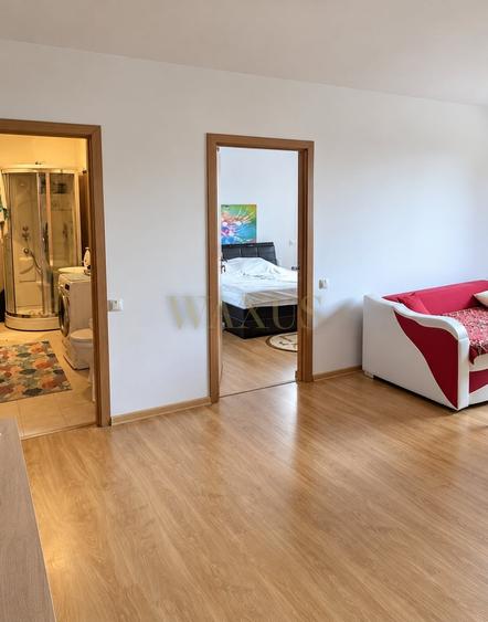 Apartament cu 2 camere semidecomandat, mobilat în Florești