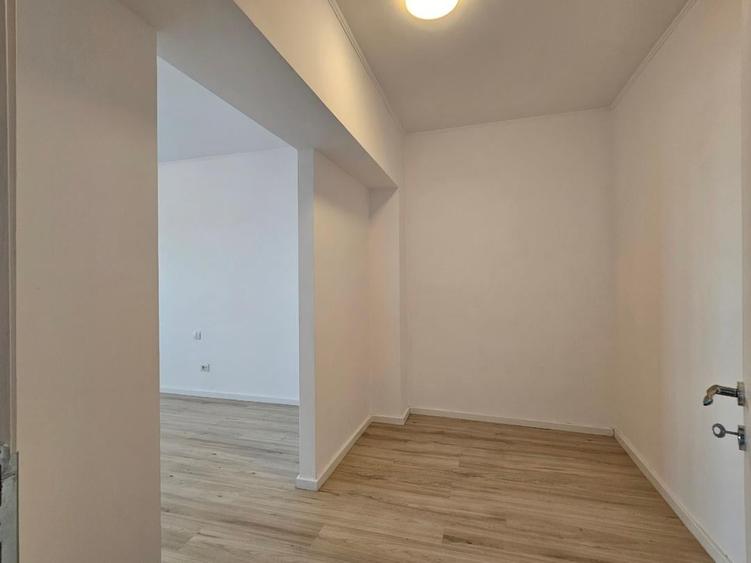 Prelungirea Ghencea, Ansamblul Primavara - 2 camere, decomandat, 76 mp, parcare. - 11