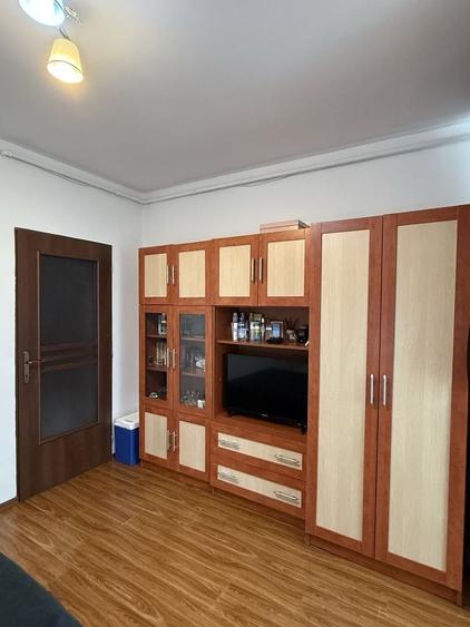 Garsonieră semidecomandată în Stana