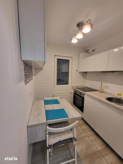 Apartament cu 2 camere decomandat în Gara de Nord