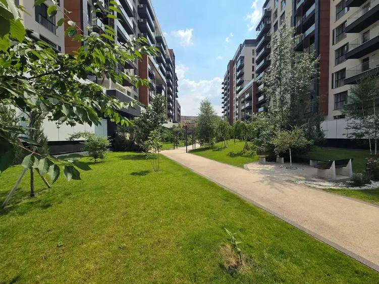 Apartament cu 3 camere decomandat, mobilat în Theodor Pallady
