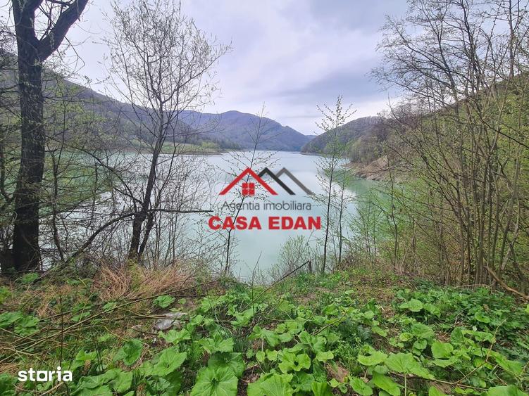 Teren de 1000 mp, în Valea Doftanei