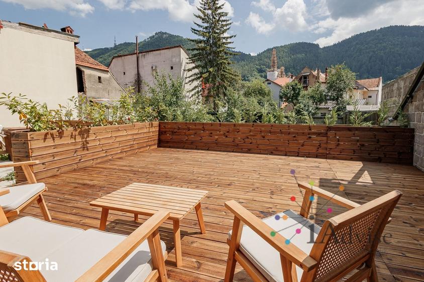 Casă cu 2 camere cu Teren 373 Mp în Schei