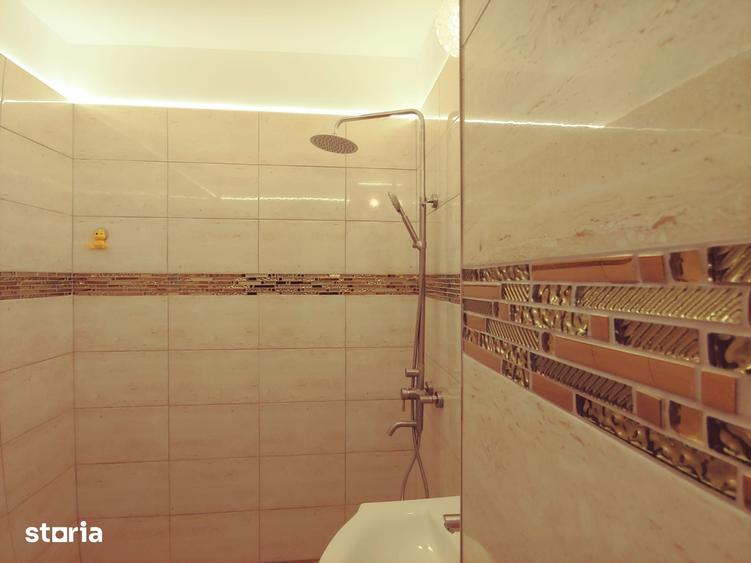 Apartament cu 3 camere semidecomandat în Obor
