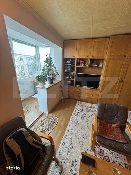 Apartament cu 3 camere în Dâmbu Pietros