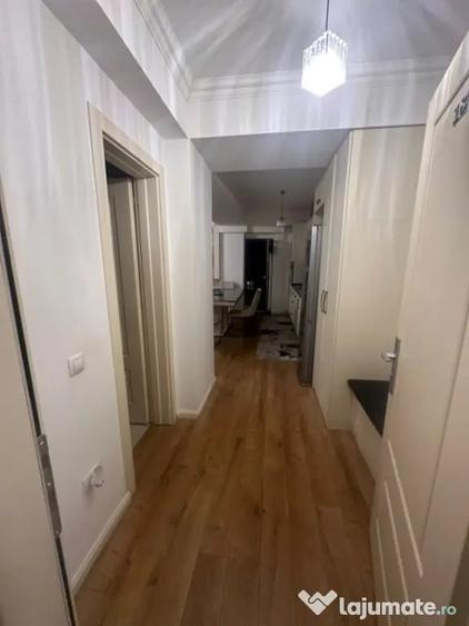 Apartament cu 3 camere decomandat în Calea Severinului