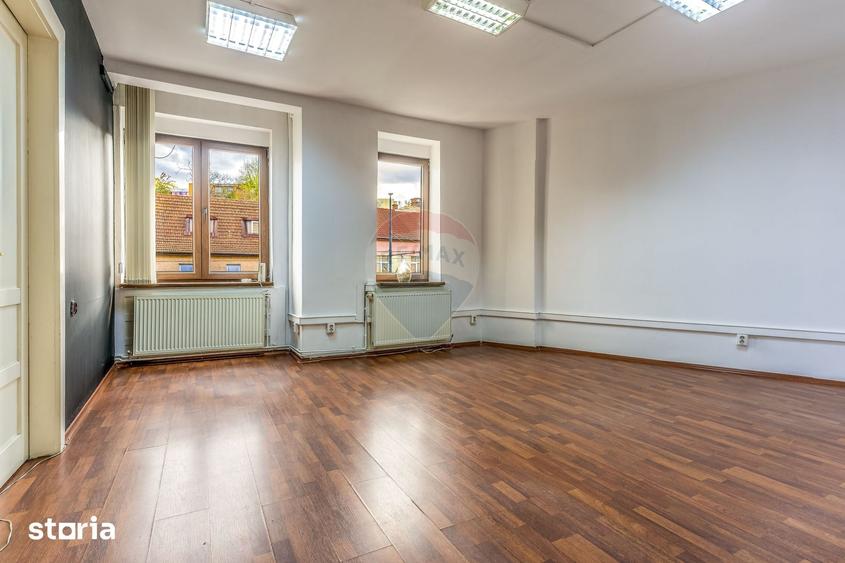 Spațiu comercial, de 84.4 mp, în Semicentral