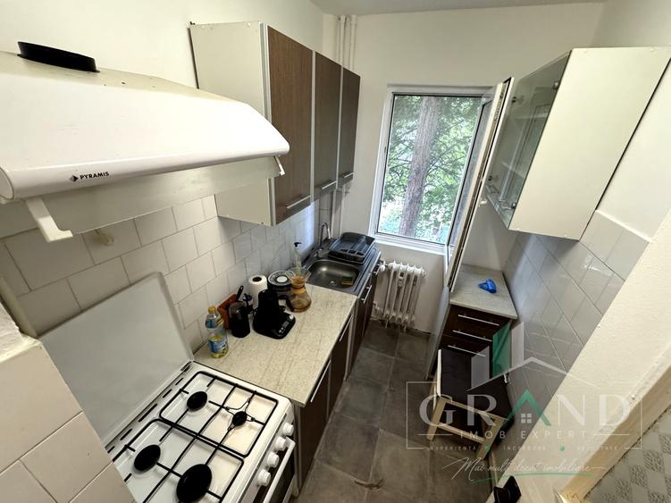 Apartament cu 2 camere semidecomandat, mobilat în Mănăștur