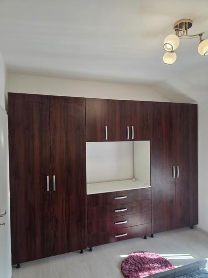 Apartament cu 2 camere semidecomandat în Giroc