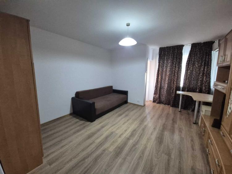 Garsonieră decomandată în Dristor