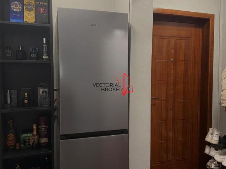 Garsonieră decomandată, mobilată în Dristor
