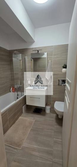 Apartament cu 2 camere decomandat, mobilat în Central