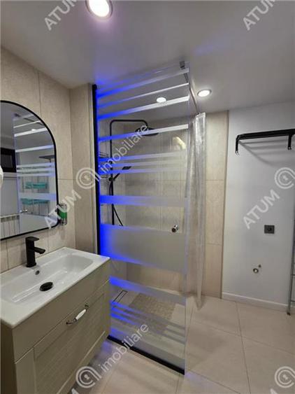 Apartament cu 3 camere decomandat, mobilat în Aeroport