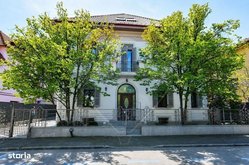 Casă cu 4 camere în Cotroceni