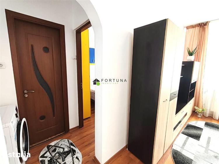 Apartament cu 2 camere semidecomandat în Florilor