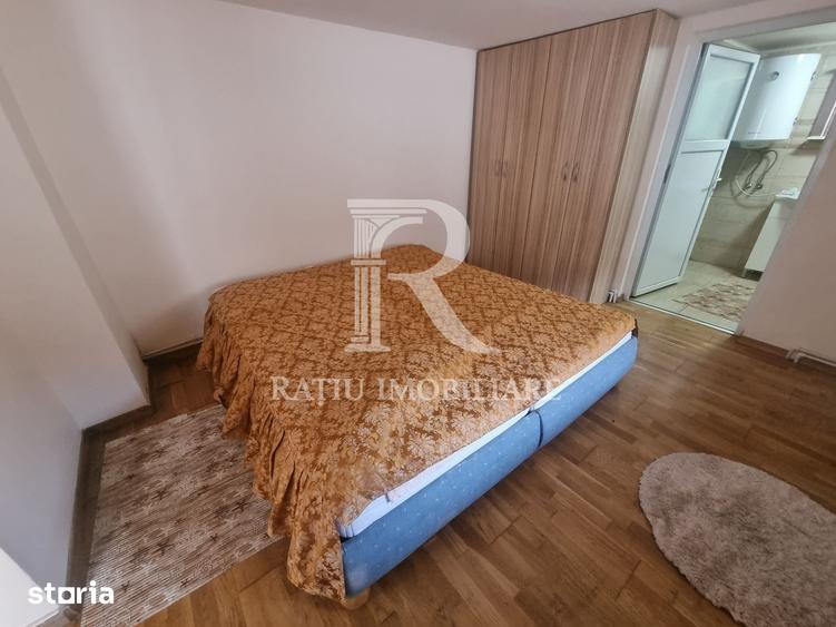 Casă cu 4 camere cu Teren 1060 Mp în Central