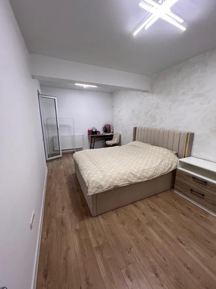 Apartament cu 2 camere semidecomandat, mobilat în Parcul Carol