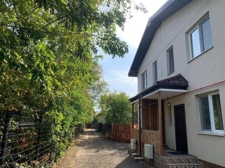Duplex cu 4 camere cu Canalizare în Prelungirea Ghencea
