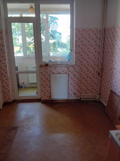 Apartament cu 3 camere decomandat în Țiglina 2