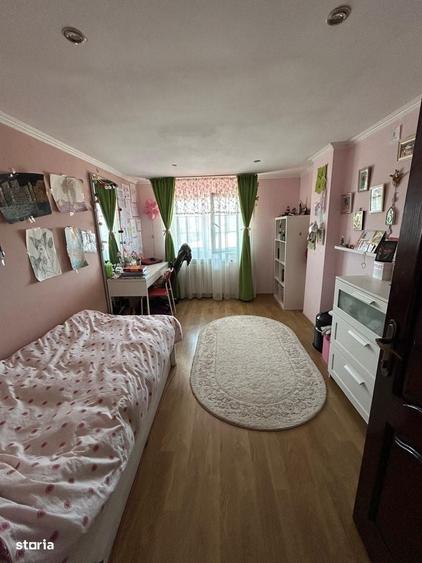 Se vinde casa cu priveliste spectaculoasa spre Orasul Suceava - 1