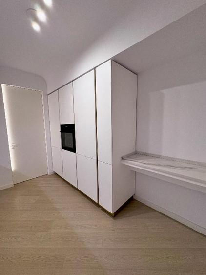 Apartament cu 3 camere decomandat, mobilat în Pipera