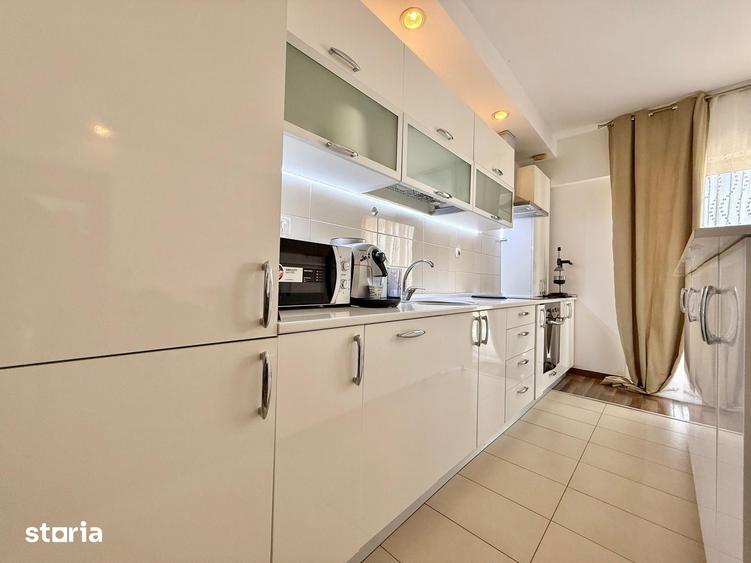 Apartament cu 3 camere semidecomandat în Ștefăneștii de Jos