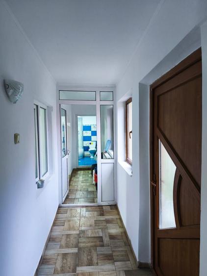 Casă cu 2 camere cu Teren 400 Mp în Central