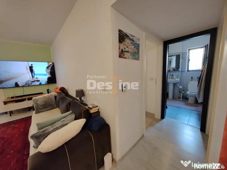 Apartament cu 3 camere în Valea Adâncă