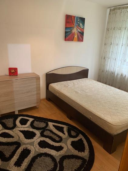 Apartament cu 2 camere decomandat în Narcisa