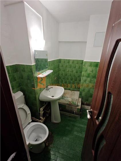Apartament cu 4 camere decomandat în Unirii Sud