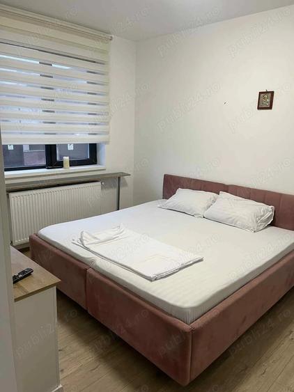 Apartament cu 3 camere decomandat, mobilat în Republicii