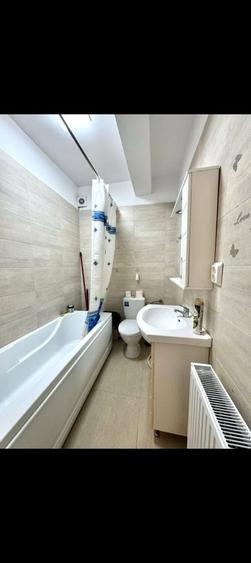 Apartament cu 2 camere decomandat în Est
