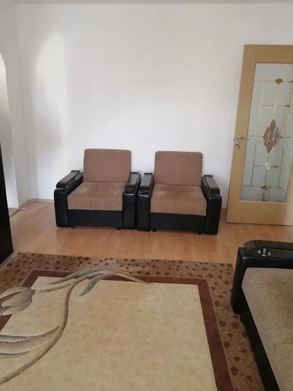 Apartament cu 2 camere semidecomandat în Exterior Vest