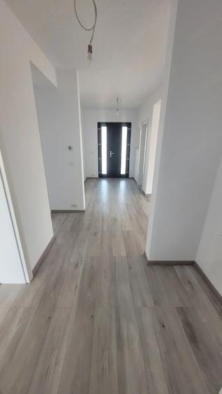 Casă cu 2 camere cu Teren 650 Mp în Chicerea
